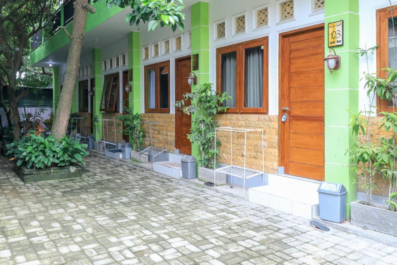 Guest House Rumah Lombok Syariah Матарам Екстер'єр фото